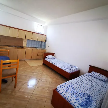 Guest house Rent Shtepi Me Qera